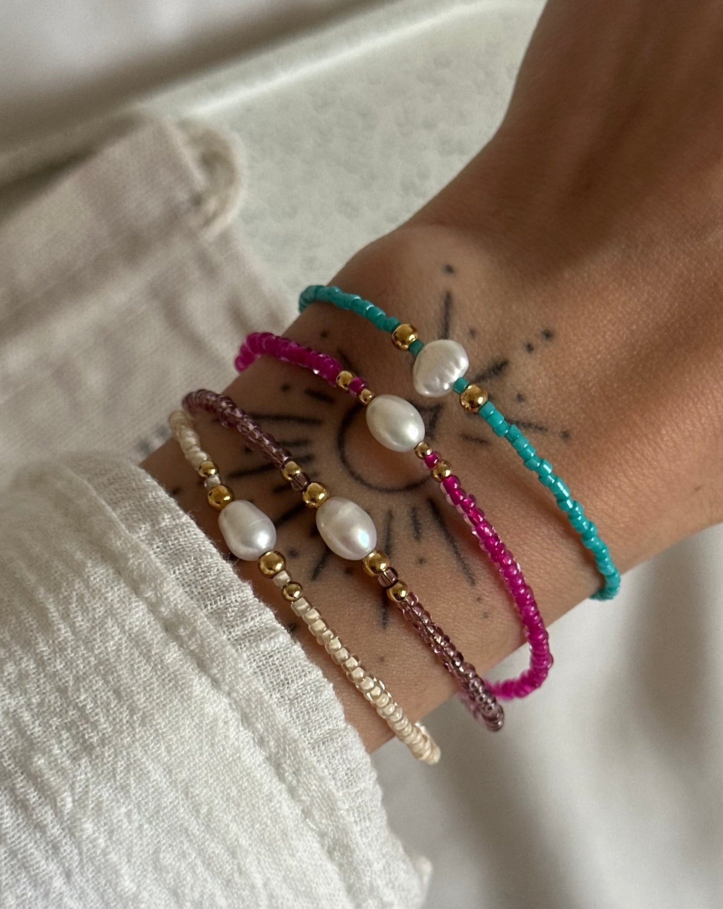Pulseras Miyuki  |  Varias