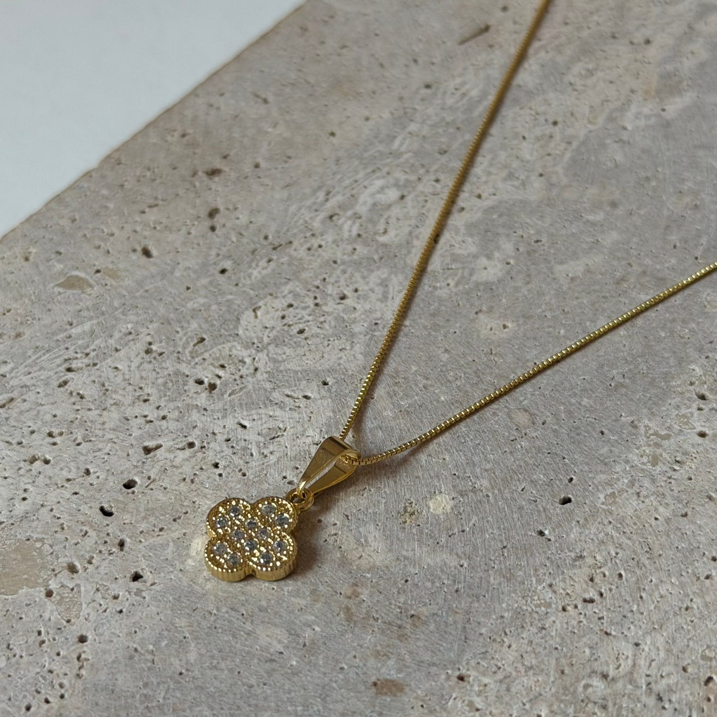 Collar Trébol Circones