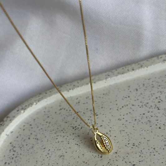 Collar Concha con Circones