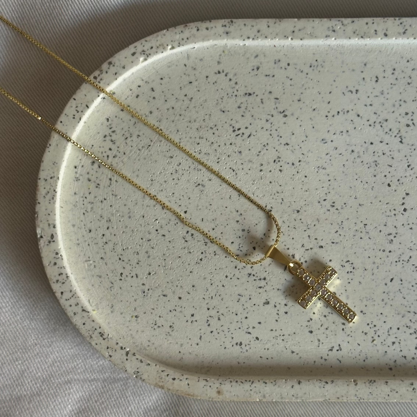 Collar Cruz con circones