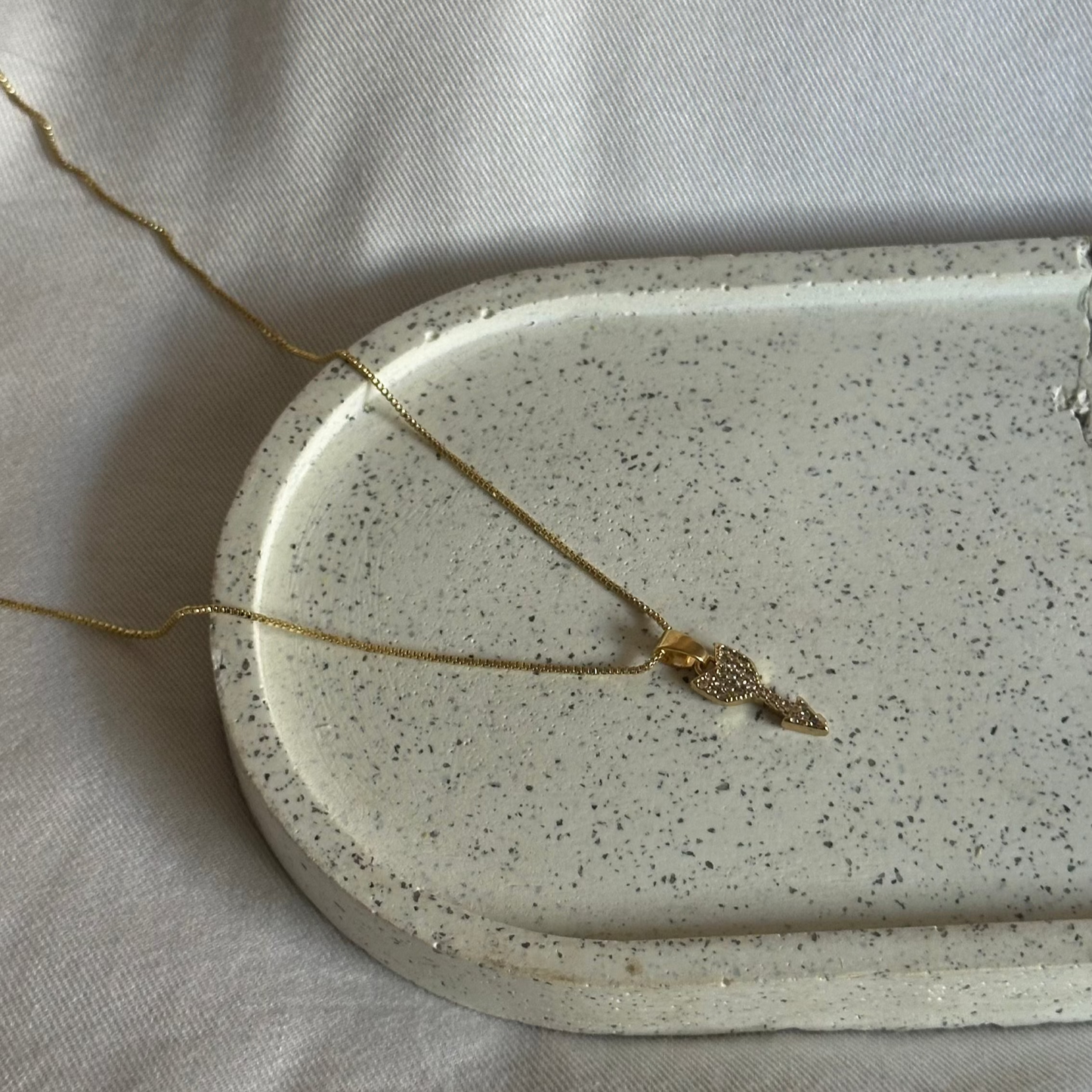 Collar Flecha con circones