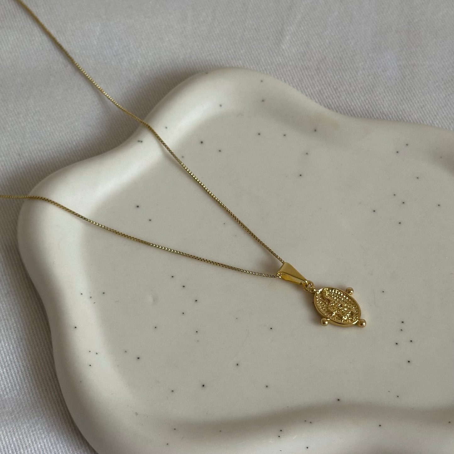 Collar Serpiente Ovalado