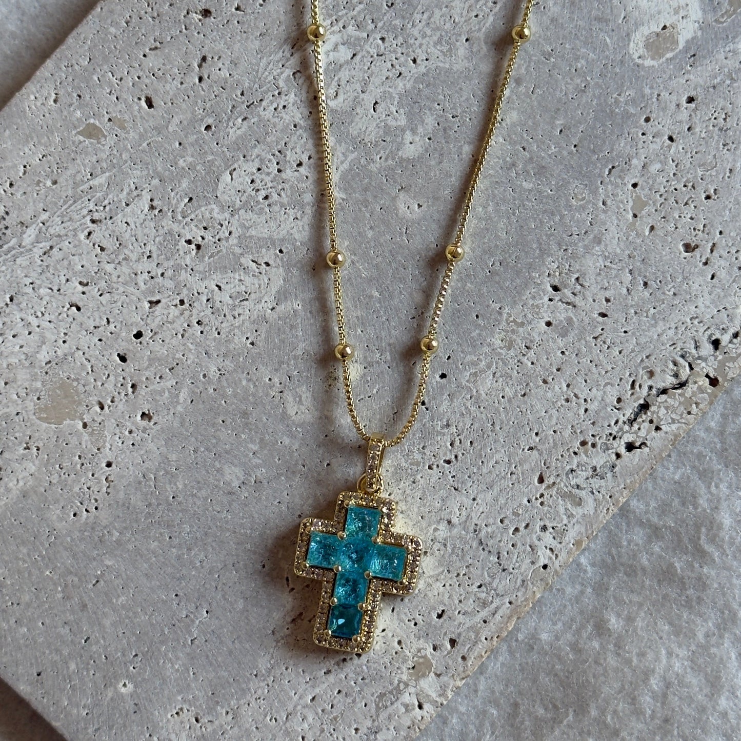 Collar Cruz Celeste con circones