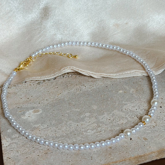 Collar Perla Simple con Balines de oro